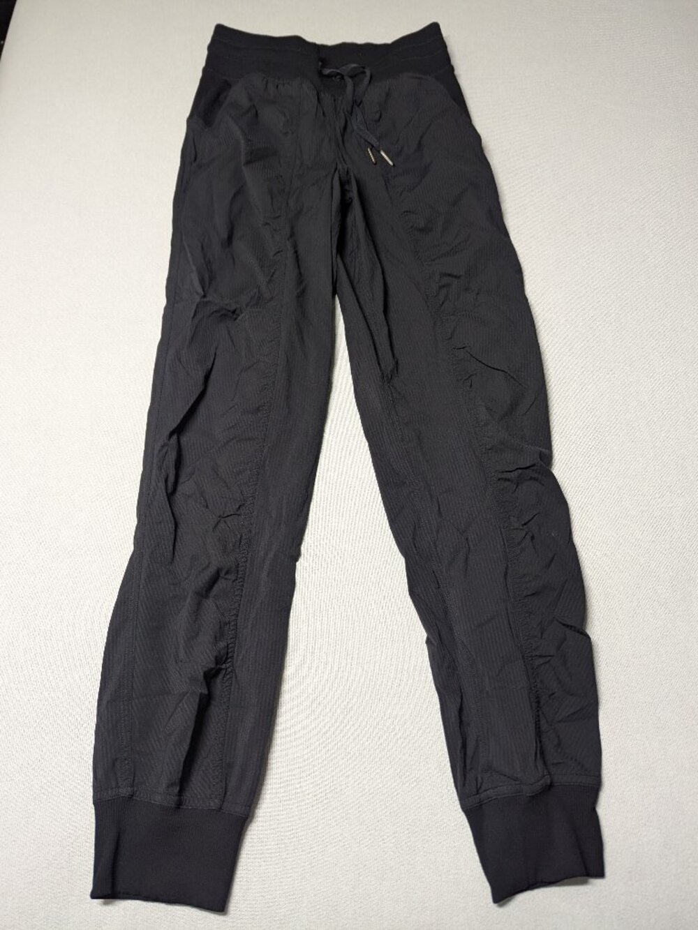 Lululemon Dance Studio Mid-Rise Joggers - Size 4